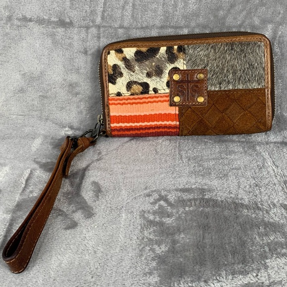 STS Ranchwear Handbags - STS Ranchwear Womens Chaynee Mountain Kacy Multi-Color Leather Clutch Bag *Flaws